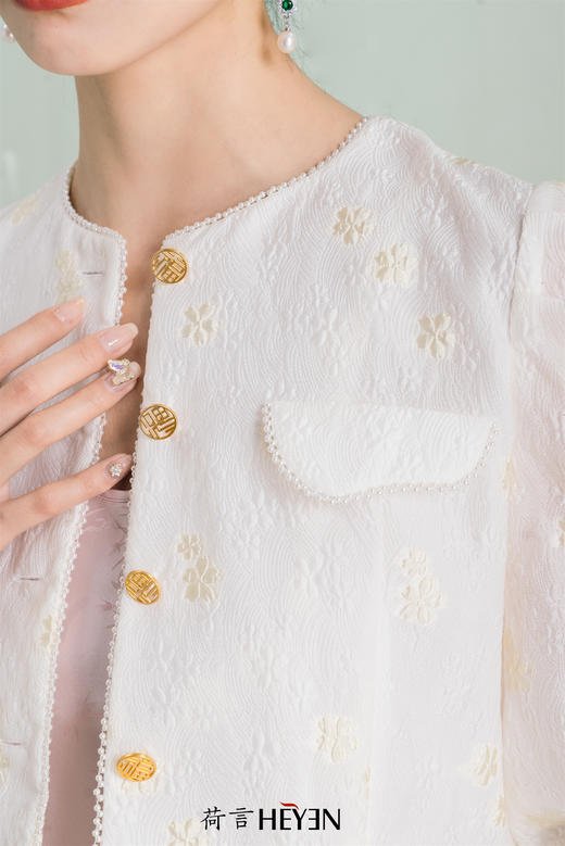 荷言GL芷语白色气质原创外套 商品图2