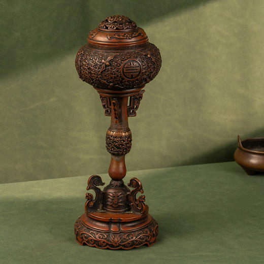 清 铜錾花蝠云纹香薰帽架 商品图4