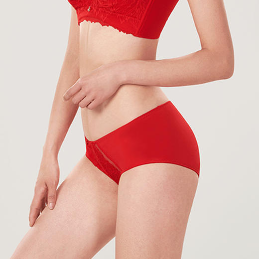 都市丽人薄透丝滑蕾丝+泳布低腰平角女士内裤纯色内裤新年本命年红品YP32A1 商品图1