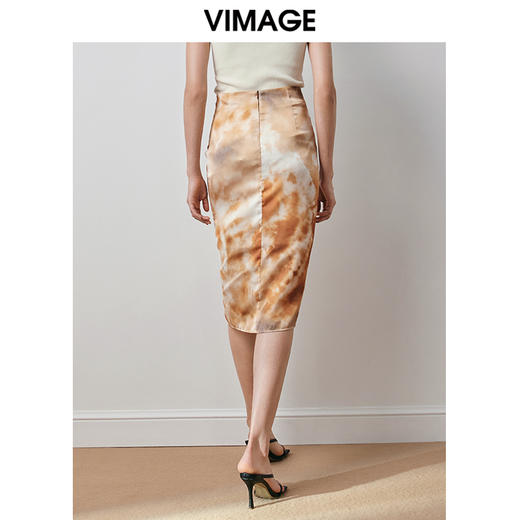 VIMAGE纬漫纪新款高腰垂感扎染印花半身裙女V2006604 商品图4