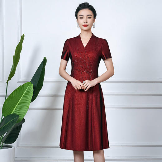 MLY结婚礼服夏钉珠绣花V领气质改良版连衣裙喜婆婆 商品图0