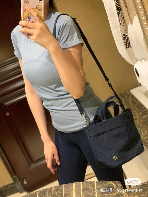 lu家真正的包王！新增19L！可手提/单肩/斜挎超实用！！✅新款全部真空环氧电镀2.0灯笼五金❗20色都很推荐！标牌齐全放心入❤外层高级尼龙面料防风防水+内部干湿分离结构，超贴心！！ 商品图8