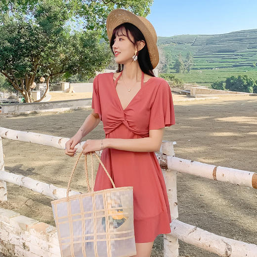 【巨遮肉肉的大码泳衣！】大码泳衣女胖mm 遮肉连体裙式保守   显瘦温泉游泳衣   性感泳装 商品图3