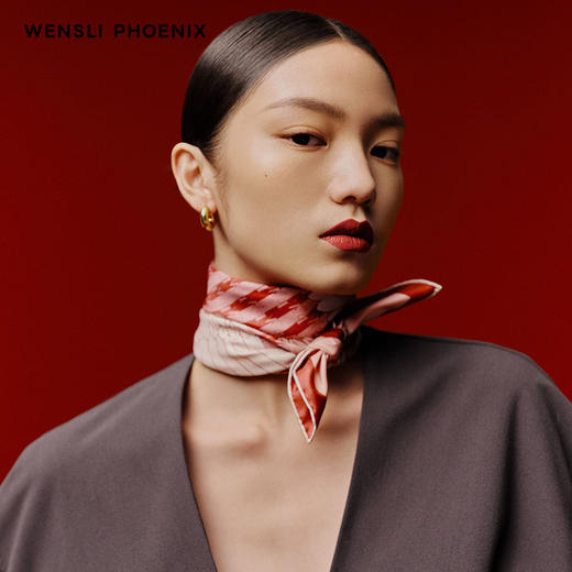 凤凰之家“觉醒”63厘米双面印花真丝中方巾 商品图0