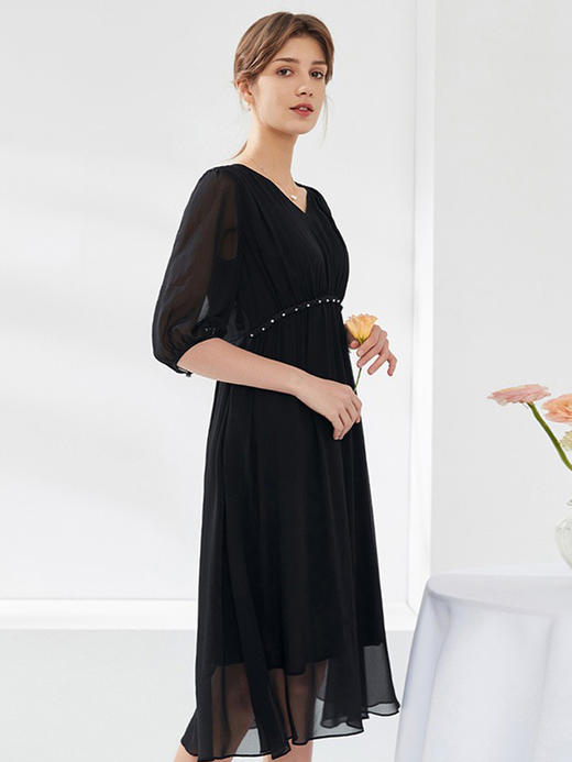 YX设计感灯笼袖V领真丝连衣裙女2025春夏季新款桑蚕丝裙子 商品图2