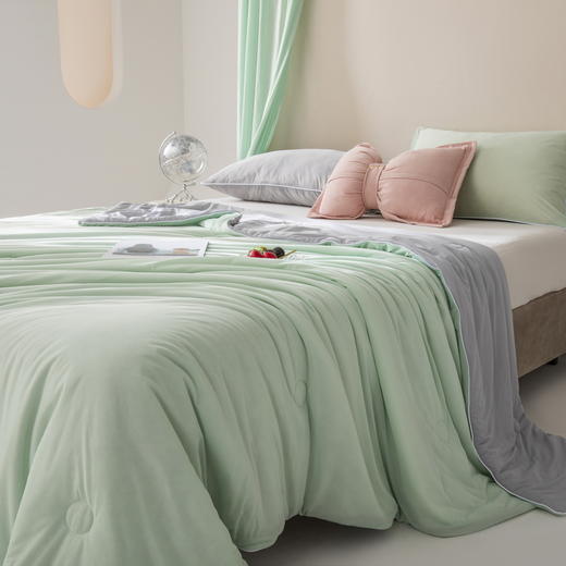 【黑科技凉感丝 盖在身上的小空调】A类凉感丝夏凉被 长效yi菌守护健康 冷感空调被可机洗水洗 冰淇淋般沁凉柔滑 透气好畅快呼吸 伴你舒爽入眠 商品图3