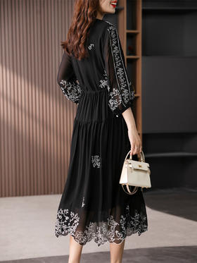 YX【定制15天】新中式复古刺绣真丝连衣裙女夏2024新款显瘦绣花桑蚕丝长裙子