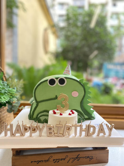 异形恐龙奶油蛋糕 下单前请仔细阅读商品详情 商品图1