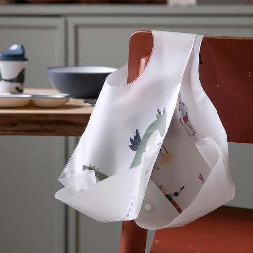 丹麦Sebra 塑料围兜围嘴儿童防水小孩饭兜 两件装 42cm*29cm 4个月+ 商品图3