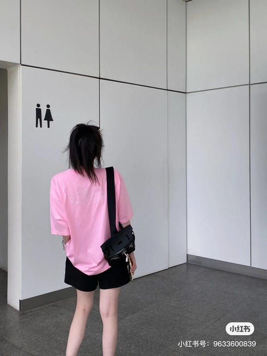 巴黎世家 后背烫钻T恤 商品图1