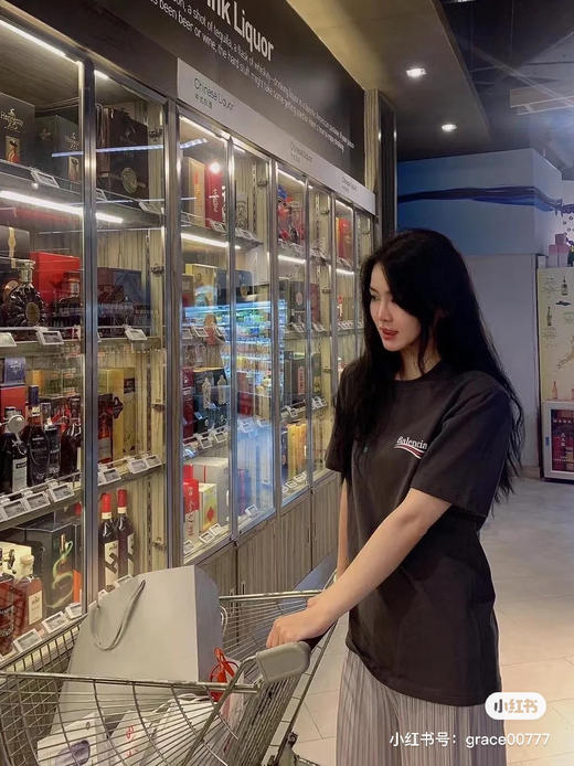 巴黎世家 可乐做旧磨破T恤 商品图1