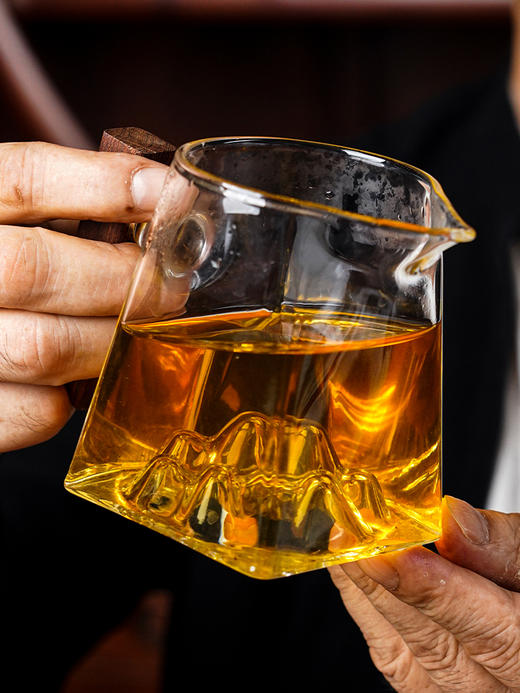 2020年班盆老寨！霸气刚烈！超强茶气！老茶友所爱！值得存的品质好茶！ 商品图4