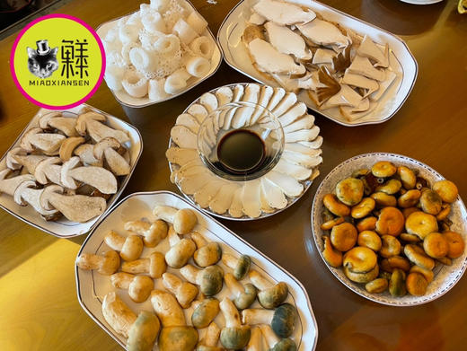 云南野生菌【山珍礼盒6种混搭】火锅宴🉑全国快递【包邮】（内含黄牛肝、鸡枞菌、白葱牛肝、青头菌、谷熟菌、鸡油菌、奶浆菌、竹荪等） 商品图4