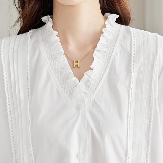 优雅百搭，棉质木耳边v领白衬衫MJ23076 商品图4