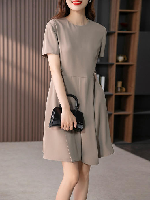 YX【定制17天】小个子短袖连衣裙女夏2024新款设计感收腰显瘦中长款百褶裙 商品图1