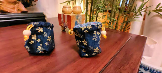 非常迷你本榧棋墩，颜色请备注。980元含棋墩一个，罐一对，棋子一小份。装饰品 商品图10