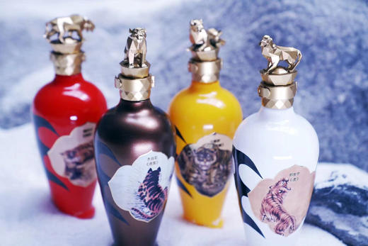 52度五粮液 囍·壬寅（虎）年纪念酒500ml×4 商品图6