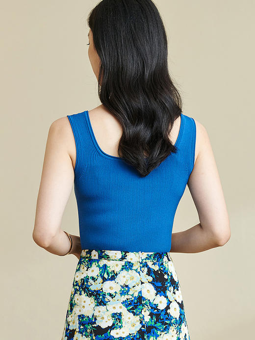 剩XL/S/M/L 米思阳2025秋夏新款简约大方纯色针织方领背心修身百搭内搭女0028 商品图4