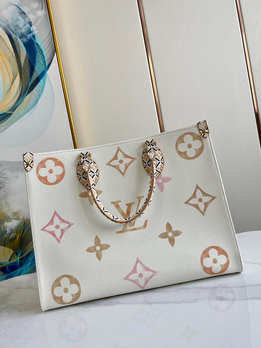 夏季特惠💰850 原单LV M22975 尺寸：35×27×14cm ONTHEGO 新款妈咪购物袋 商品图2