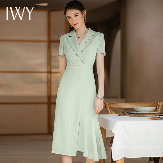 IWY/ 夏季绿色西装连衣裙短袖不规则中长款褶皱小众设计感薄西装裙Q897 商品图1