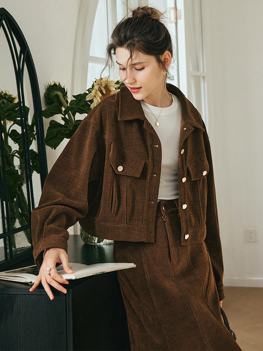 OLrain欧芮儿法式灯芯绒短外套女夏季2023新款宽松复古衬衫式大衣 商品图0