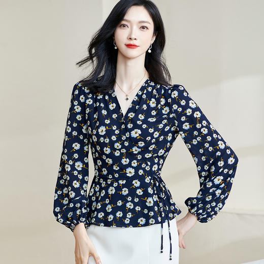 米思阳2025秋季知性优雅碎花衬衫长袖系带修身V领上衣女2491 商品图0