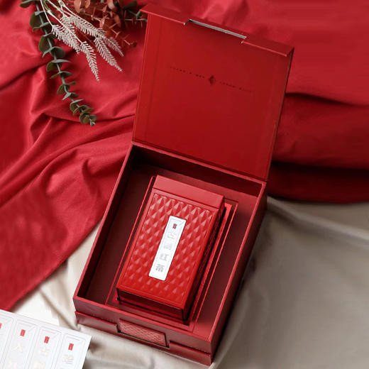 时光煮雨【通版•单罐•红】23元一套 /一件20套/约装二两半 商品图2