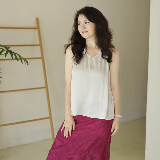 绽放403朵/高端100%桑蚕丝16mm砂洗素绉缎V领多色百搭背心吊带 商品图0