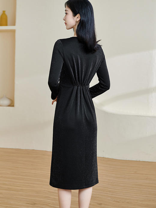 剩S 米思阳2024秋季新款时尚轻奢黑色晚礼服裙修身显瘦V领连衣裙2077 商品图2