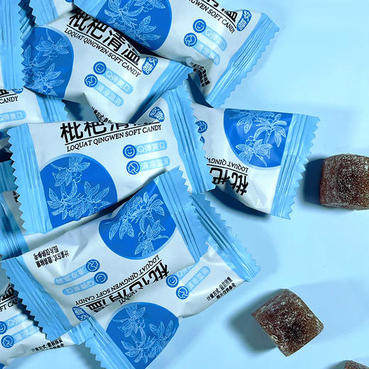 【润喉护嗓！甘草枇杷爆浆软糖】口感Q弹解放小馋嘴，不上火好吃又美味，入口甘润清凉爽口，甜而不腻，罗汉果润薄荷清凉肺，网红小零食散装年货喜糖 商品图3