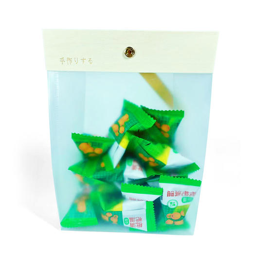 【润喉护嗓！甘草枇杷爆浆软糖】口感Q弹解放小馋嘴，不上火好吃又美味，入口甘润清凉爽口，甜而不腻，罗汉果润薄荷清凉肺，网红小零食散装年货喜糖 商品图4