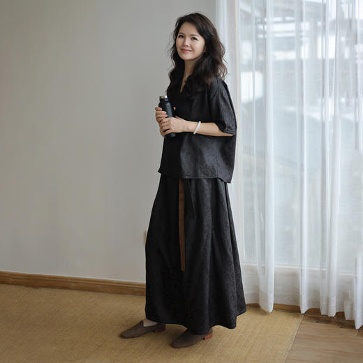 绽放466-467朵/新中式香云纱真丝桑蚕丝提花双面穿V领T恤半身裙 商品图3