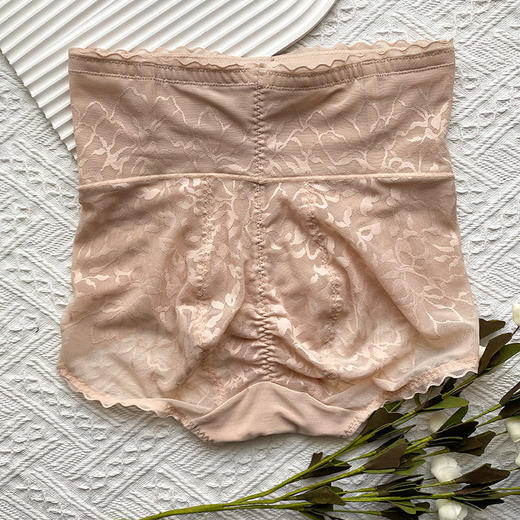 告别小肚子 包臀收腹无痕平角中腰塑形裤 无束缚𝟎压迫 这个夏天不能少的翘臀小心机 商品图11