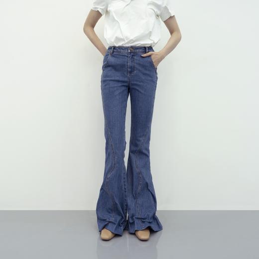 LIYIHAN 收褶喇叭牛仔裤 Y233K08550 商品图3