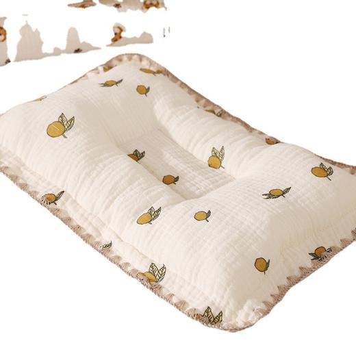 【49.9/2个    婴儿枕头新生儿四季通用透气定型枕】扁头纠正偏头初生宝宝枕头云朵，皑皑白色枕芯，云朵一般柔软，透气舒适，陪伴宝宝四季通用。 商品图4