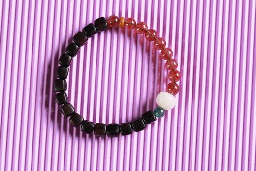 ZGT0103°紫光檀四方来财珠|草莓晶手链手串 商品图1