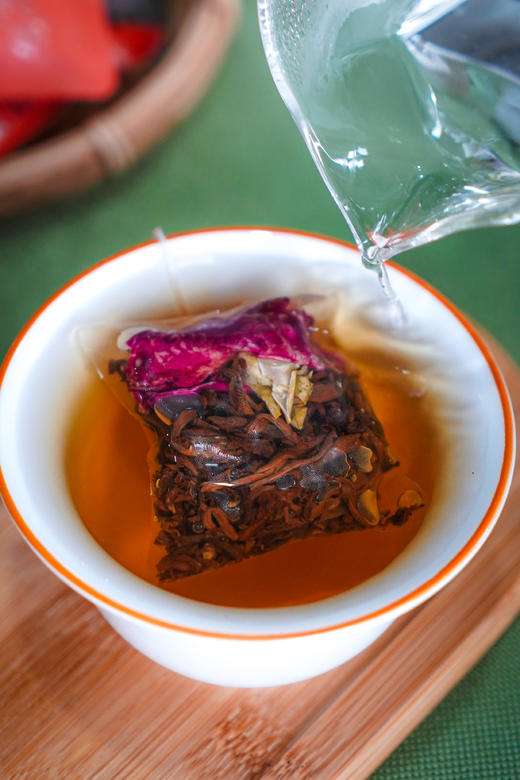 【玫瑰红茶】集墨红玫瑰的精粹+金丝滇红奢华 商品图1