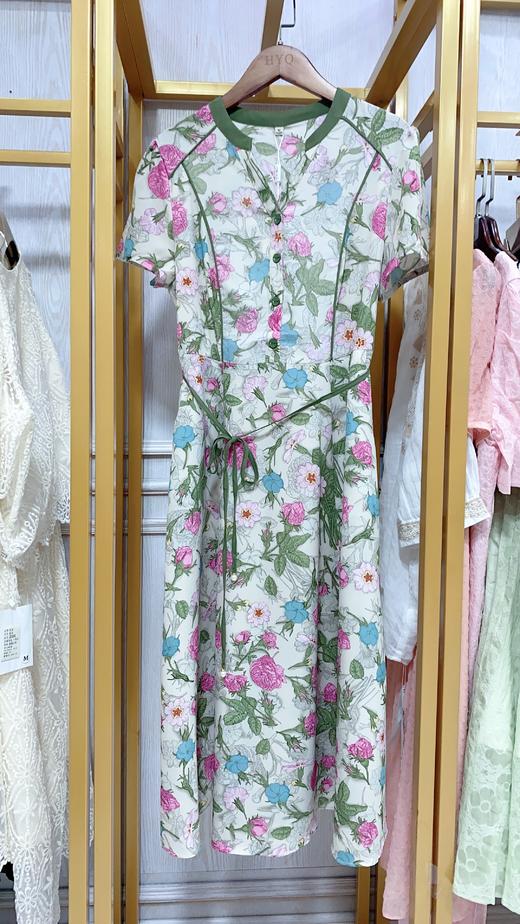 B6461       法式清新气质印花修身显瘦V领连衣裙（（特价不退换，细节有差异，以实物为准） 商品图3