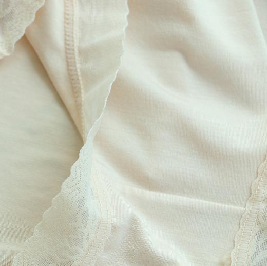 至柔至轻蕾丝边无感中腰女士内裤 日本客供60支莫代尔面料 没有一点儿硬邦邦 商品图9