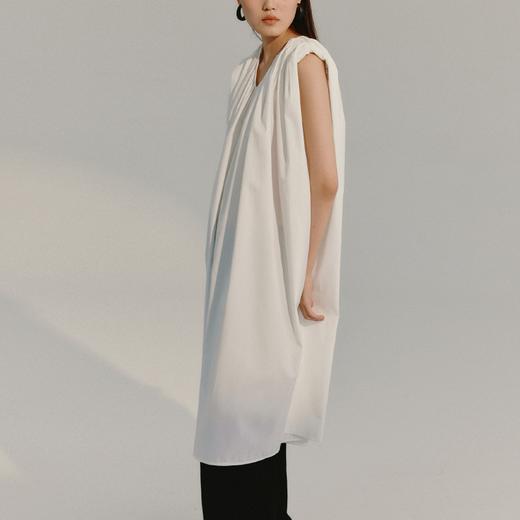 LIYIHAN 褶皱宽肩连衣裙 Y233L07201 商品图2
