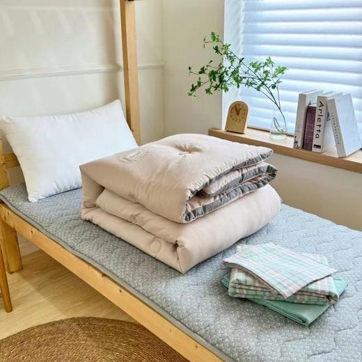 南5楼堂皇学生套装 商品图3