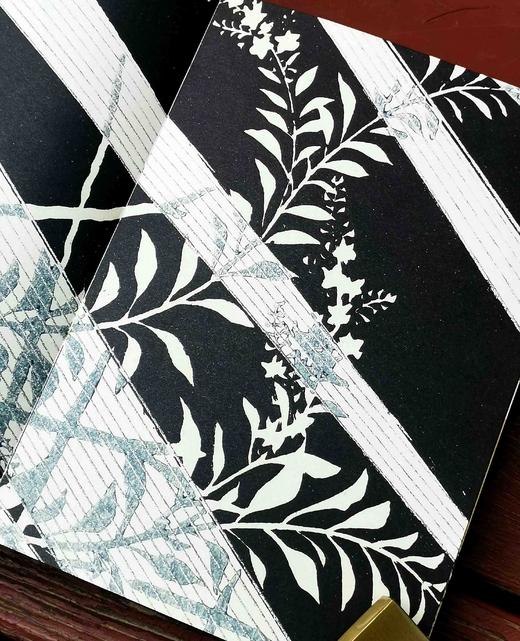 《新美术海：日本明治时代纹样艺术》，精装，32开，[日]古谷红麟著，湖南美术出版社2023年7月一版一印，定价148，售价74元。

本书收录的纹样图案多以花鸟风月、四季景色为主题，是自然之美和设计之 商品图6