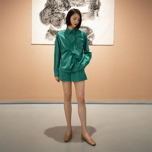 LIYIHAN 扭曲褶皱衬衫 Y233C02040 商品图2