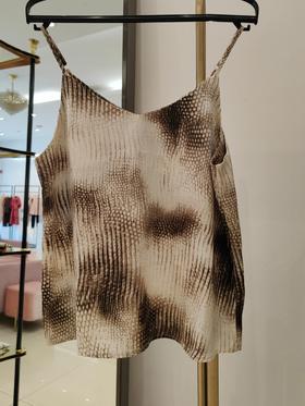 臣禾 设计感吊带背心K222050857