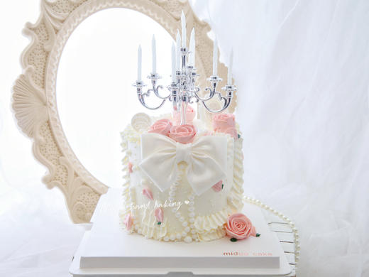 女士款 珠光宝气 蝴蝶结 烛台 粉粉小玫瑰 翻糖 韩式裱花蛋糕 商品图0