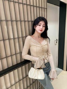 禅意新中式上衣，尽显女性妩媚姿态~