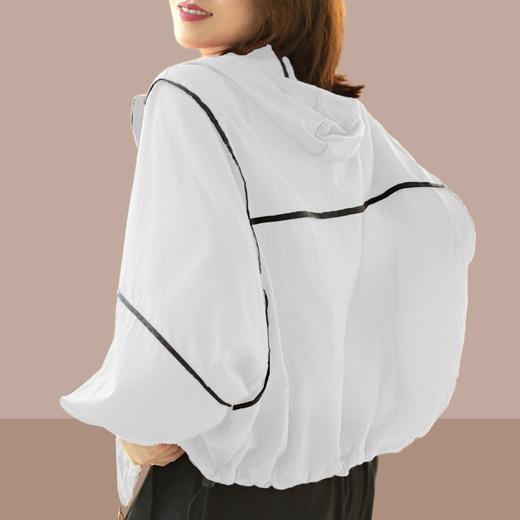 新品【舒适百搭，防晒又时尚！】女夏季新款韩版防晒衣外套，轻松遮阳防紫外线，紧贴肌肤，清凉透气。连帽设计，潮流百搭，外穿也不失风度。让你在户外尽情享受阳光，抵御紫外线侵害。 商品图2