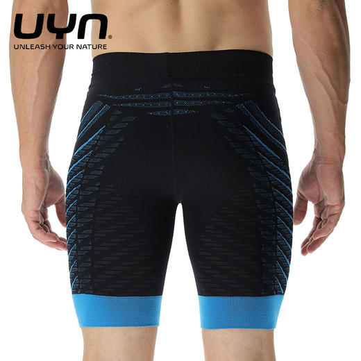 UYN跑步临界点系列运动短裤夏季薄款篮球跑步马拉松速干紧身裤五分裤 商品图0