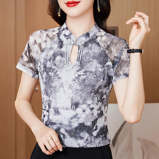 复古盘扣短袖T恤女上衣，夏季新款烫金麻纱印花洋气网纱小衫LA36725 商品图2