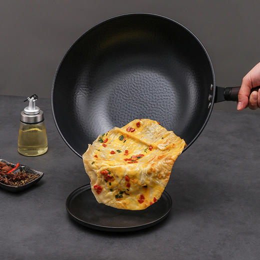 张小泉 古法老式极锻三件套 煎炒炖煮 一套搞定 优质精铁基材铁质更纯 炒菜更香 厚底薄壁工艺 轻烟少油不易糊锅 商品图7